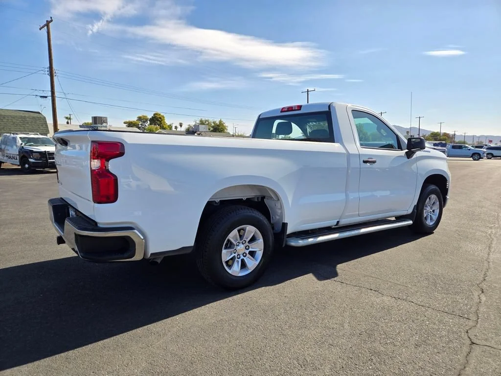Used 2025 Summit White Chevrolet WT image 5