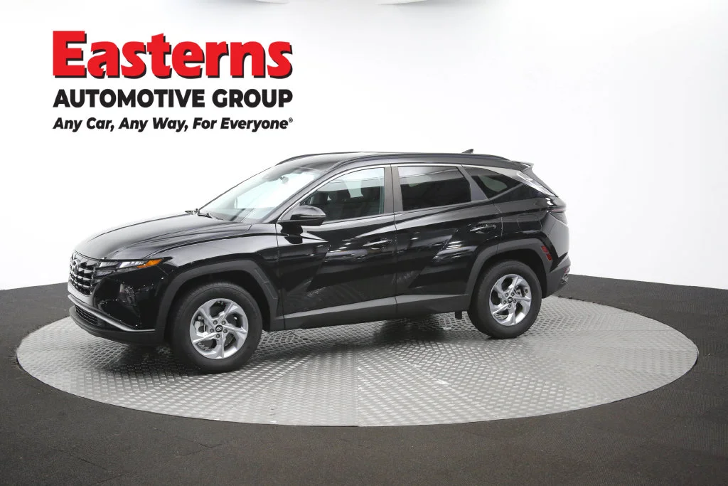 Used 2023 Black Hyundai SEL image 59