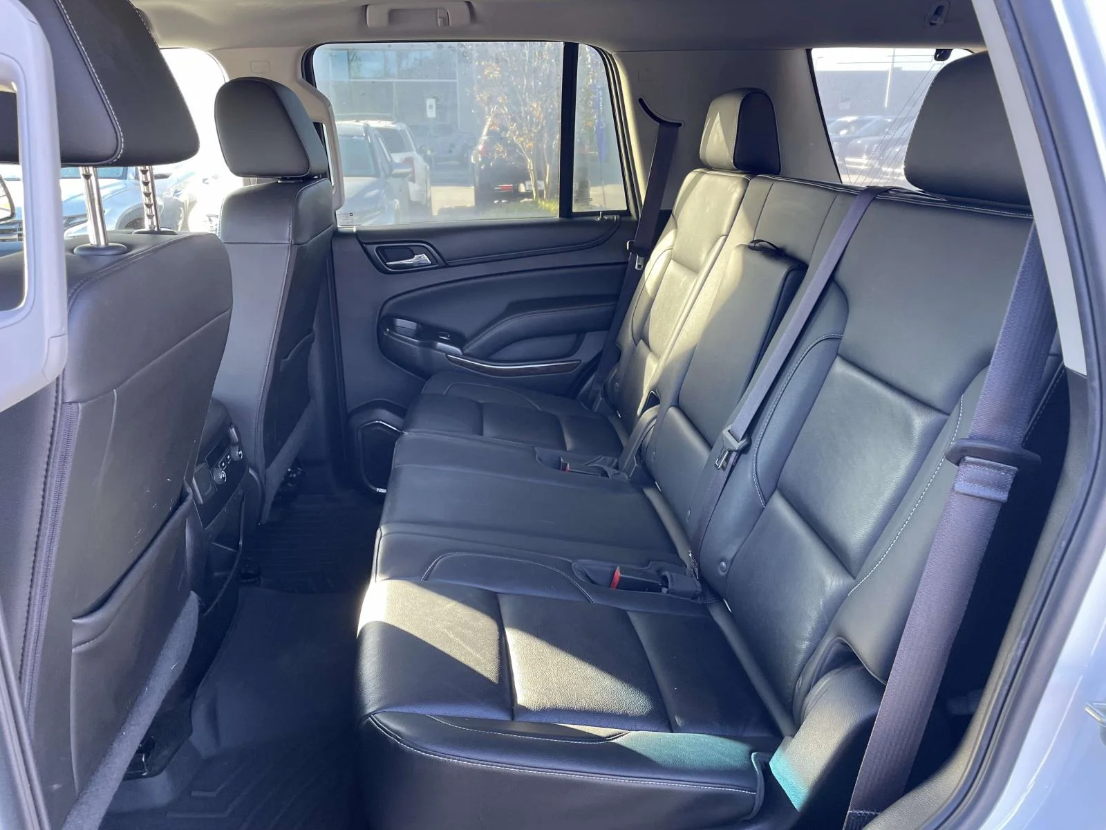 Used 2016 Summit White Chevrolet LT image 3