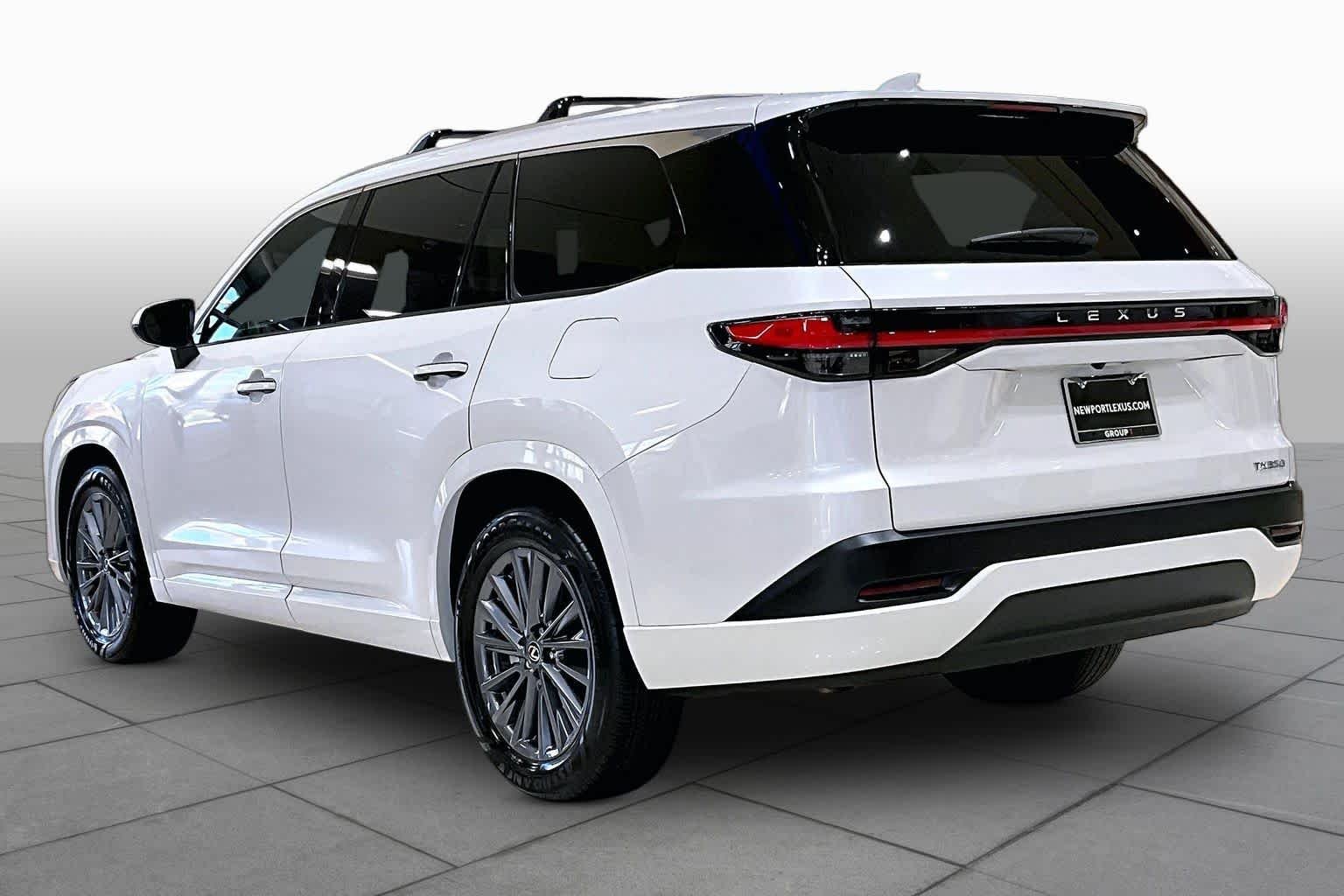 Certified Used 2025 Wind Chill Pearl Lexus  image 11