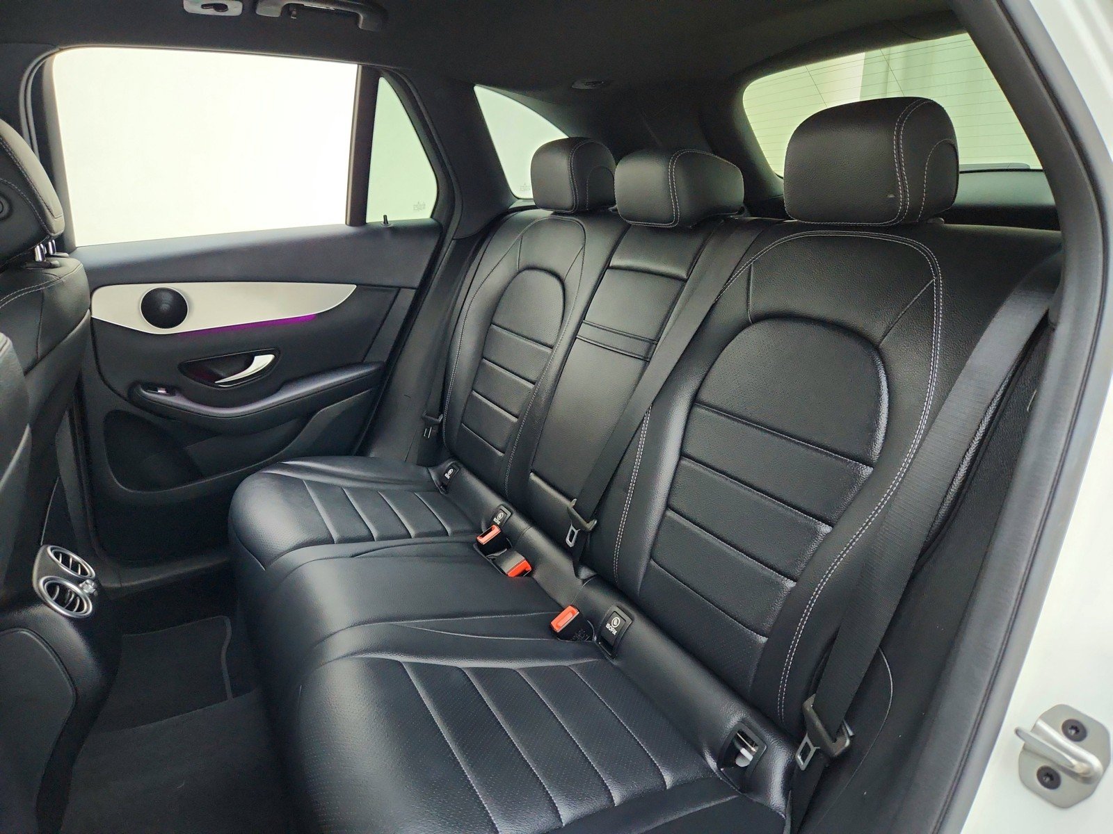 Certified Used 2021 Polar White Mercedes-Benz GLC 300 image 26