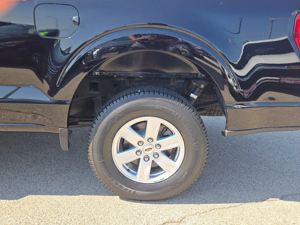 Used 2022 Black Ford XLT image 16
