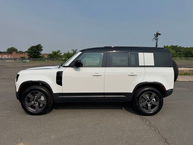 New 2026 Fuji White Land Rover S image 2