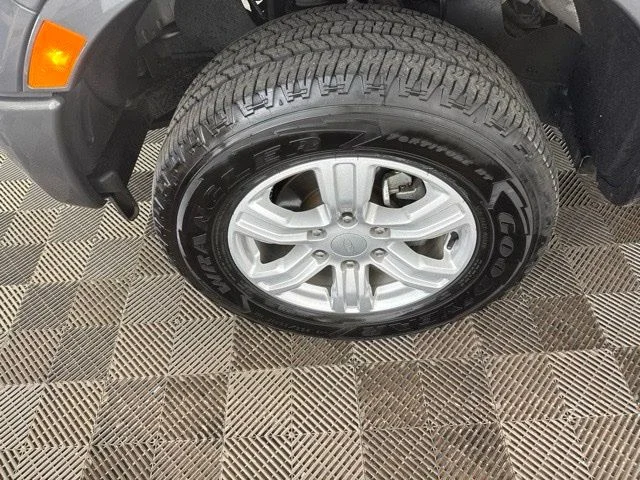 Used 2021 Gray Ford XLT image 28