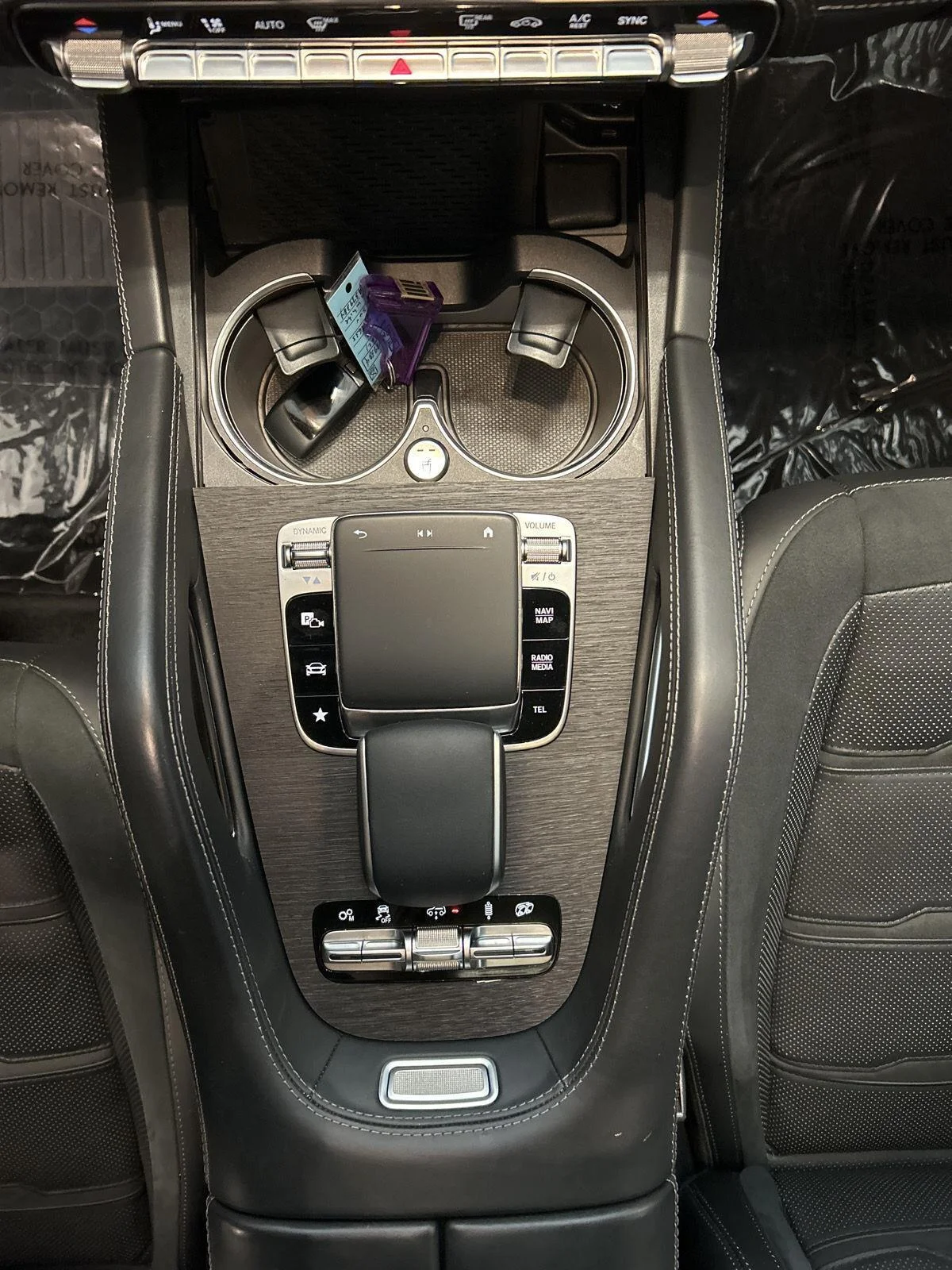 Certified Used 2021 designo Diamond White Metallic Mercedes-Benz AMG® GLE 63 S image 24