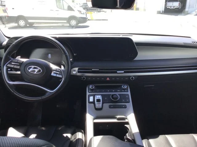 Used 2024 Silver Hyundai SEL image 12