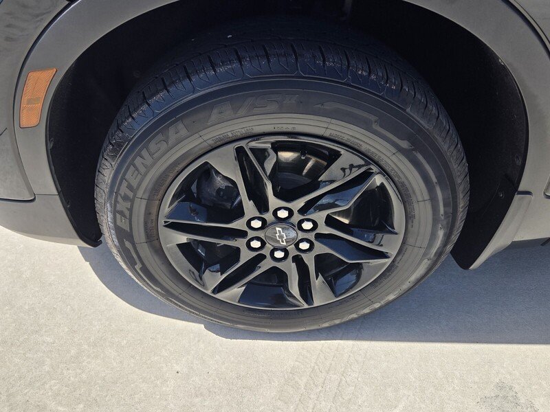 Used 2021 Black CHEVROLET FWD 4DR LT W/1LT image 9
