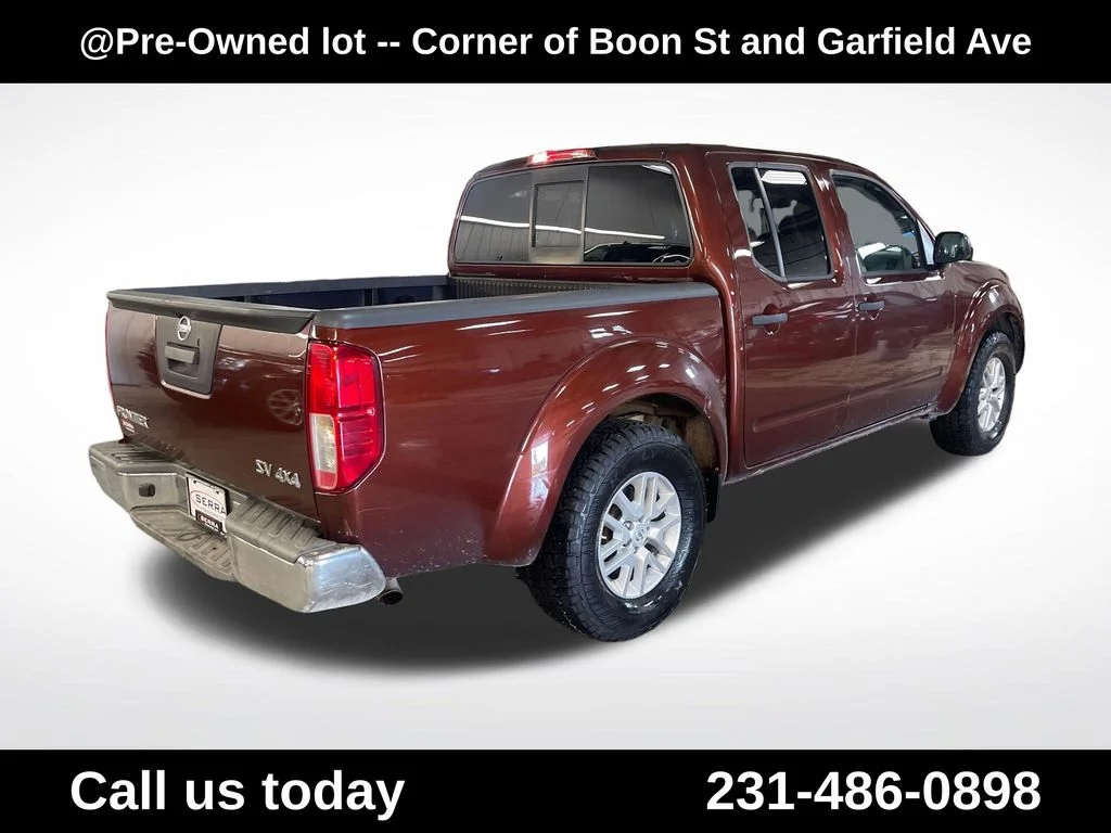Used 2016 Brown Nissan SV image 5