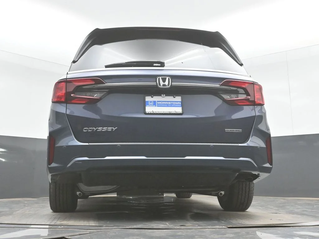 New 2026 Smoke Blue Pearl Honda Touring image 59