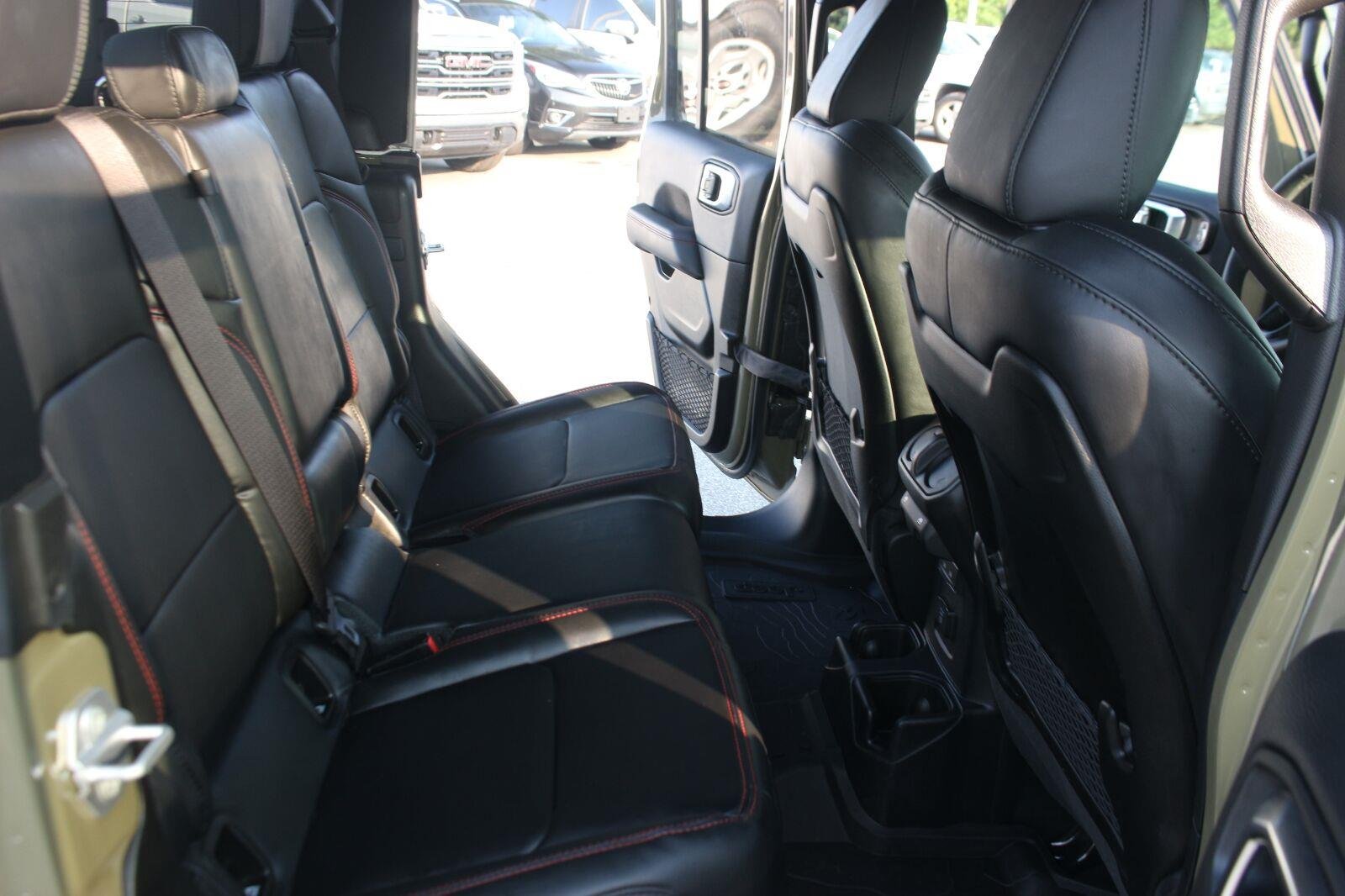 Used 2025 Green Jeep Rubicon image 36