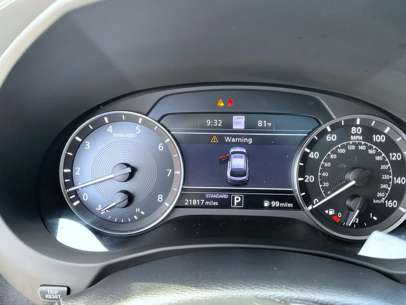 Used 2023 Black INFINITI SENSORY image 12