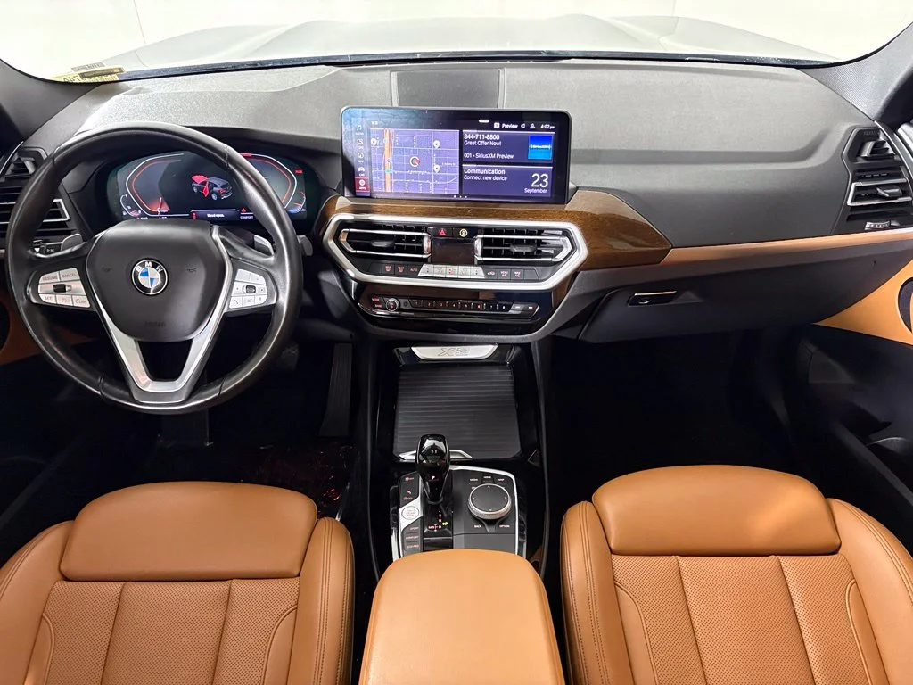 Used 2022 Black BMW sDrive30i image 32