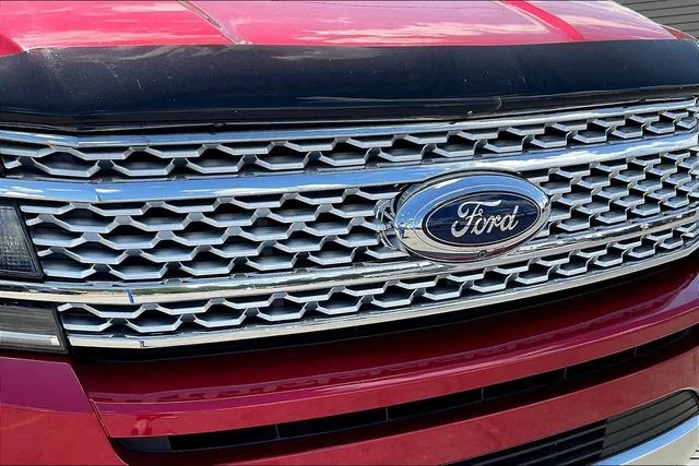 Used 2020 Red Ford Platinum image 35