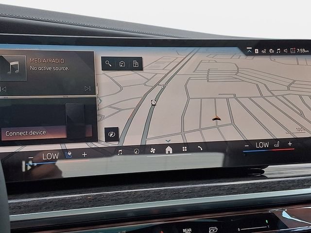 New 2026 Mineral White Metallic BMW 760i xDrive image 15