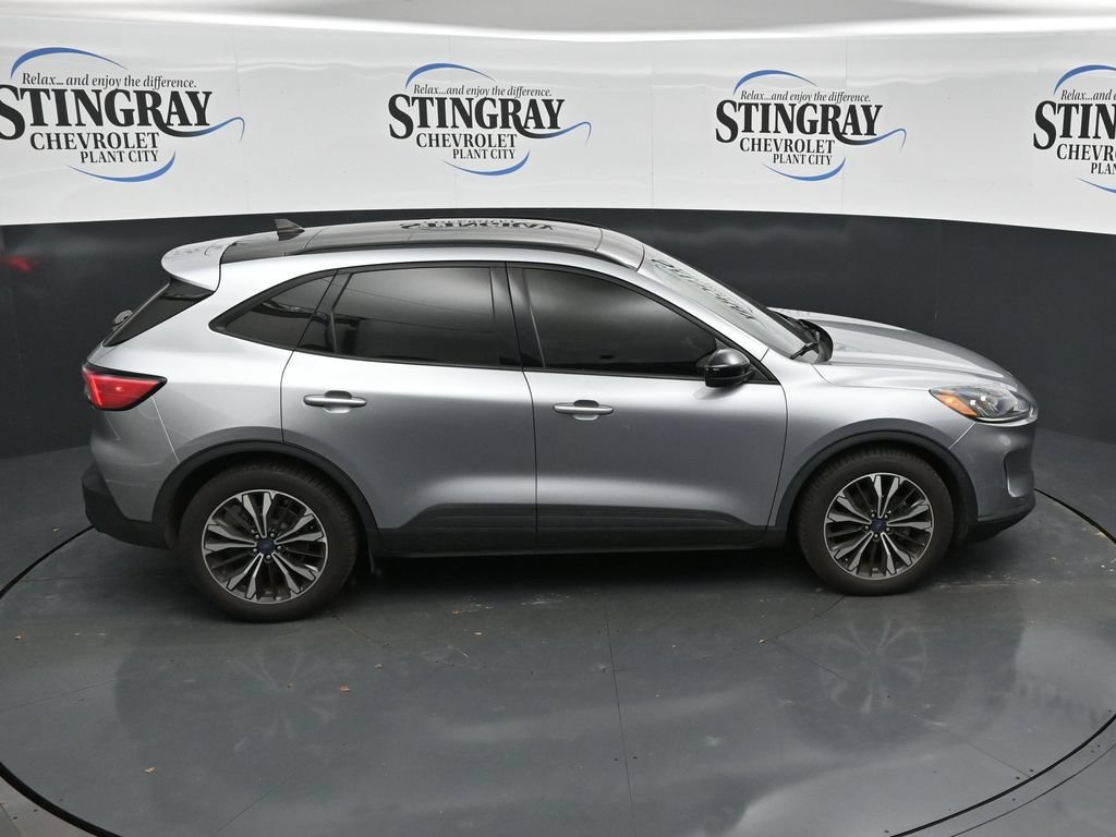 Used 2022 Silver Ford SE image 34