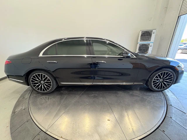 Certified Used 2023 Obsidian Black Metallic Mercedes-Benz S 500 image 14