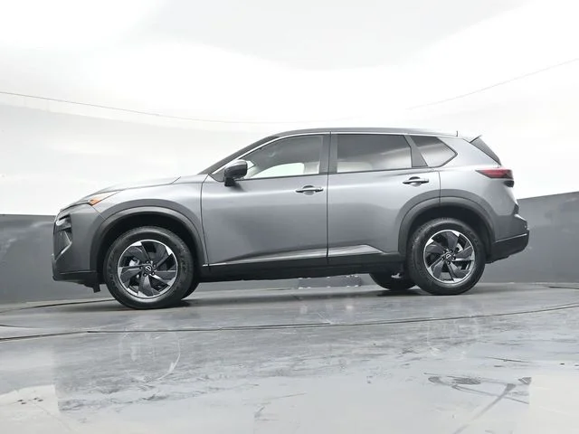 Used 2025 Gray Nissan SV image 35