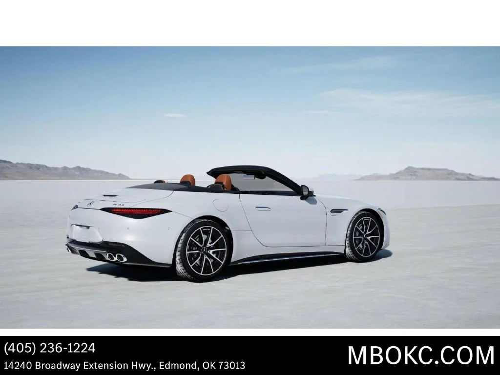 New 2027 MANUFAKTUR Moonlight White Metallic Mercedes-Benz AMG® SL 43 Roadster image 21