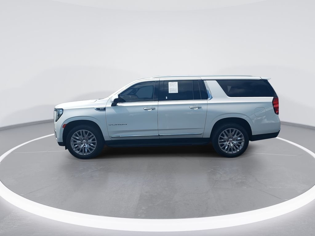 Used 2023 White GMC SLT image 5