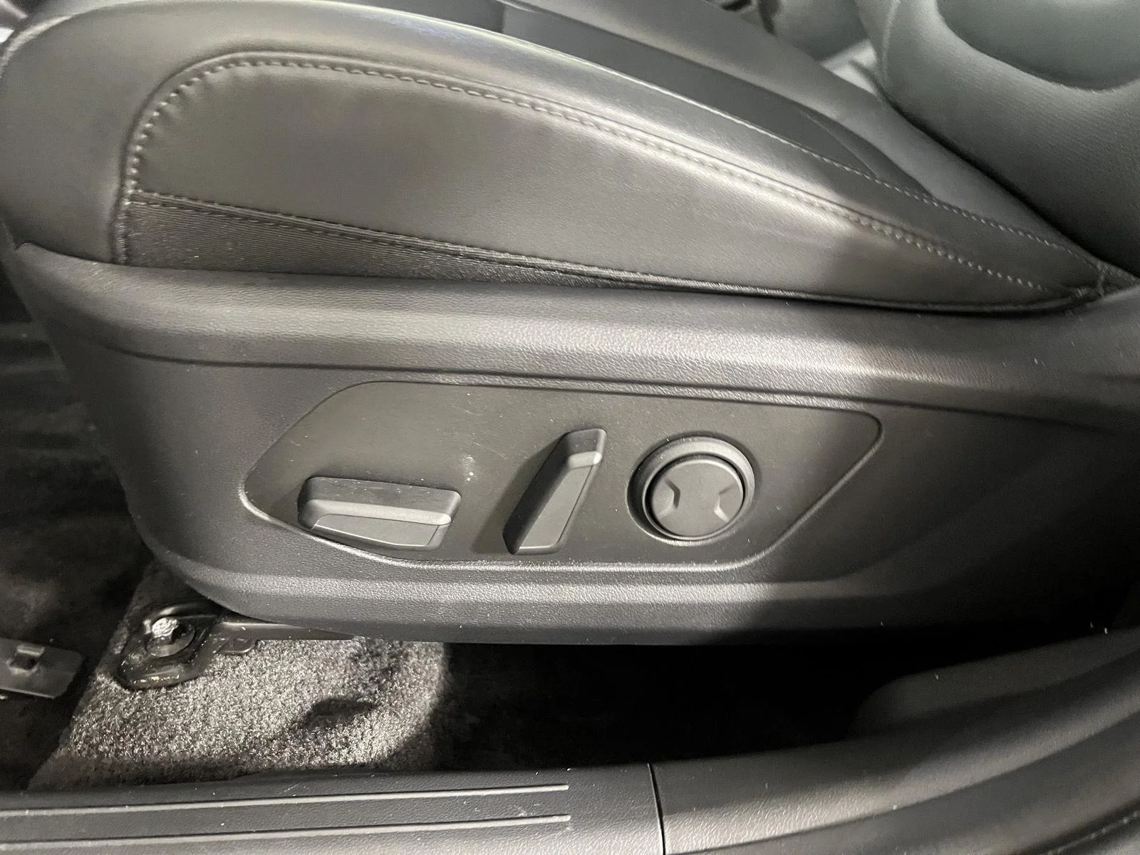 Used 2024 Gy Hyundai SEL Convenience image 37
