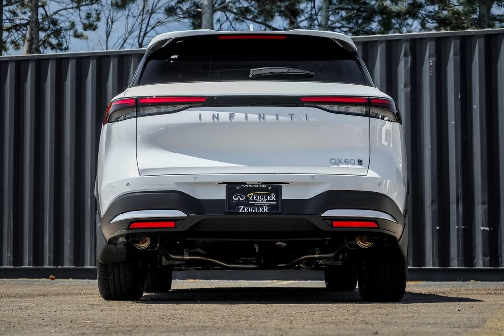 New 2027 Radiant White INFINITI LUXE image 8