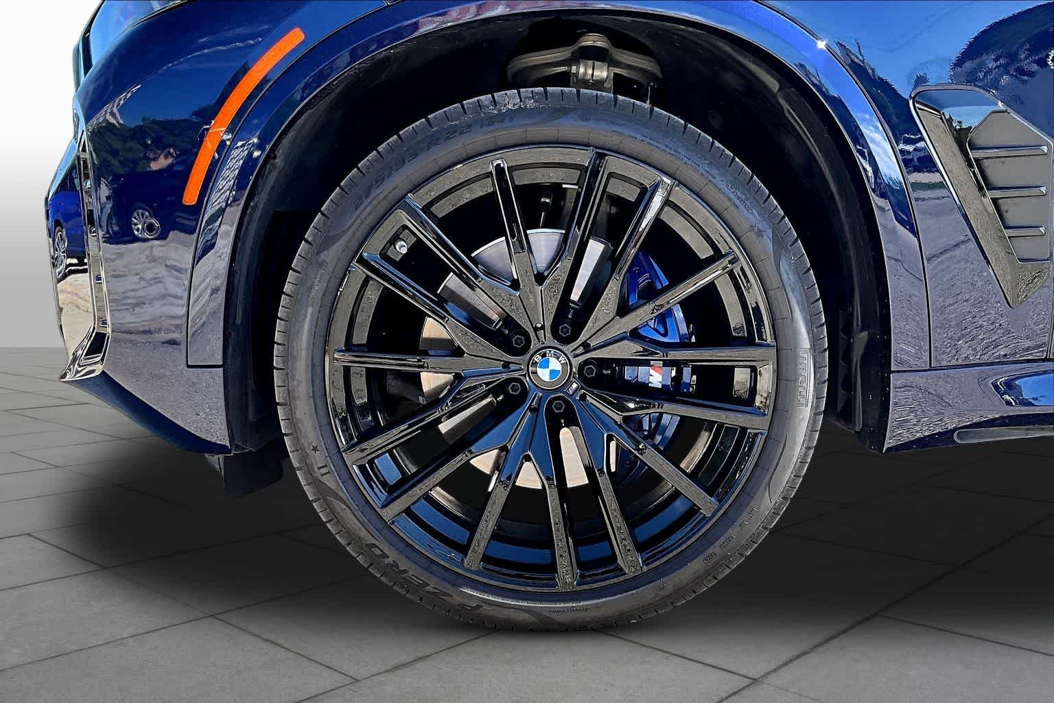 Used 2026 Tanzanite Blue II Metallic BMW sDrive40i image 10