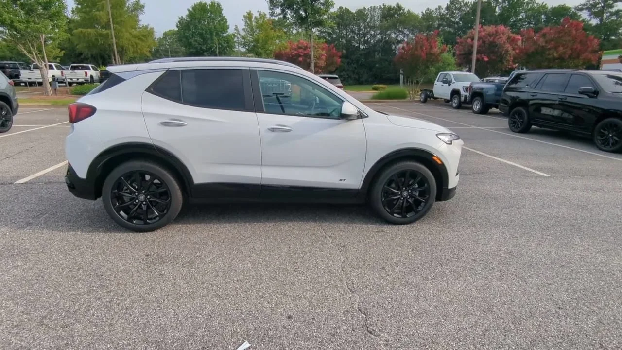2026 Buick Encore GX Sport Touring - Photo 9