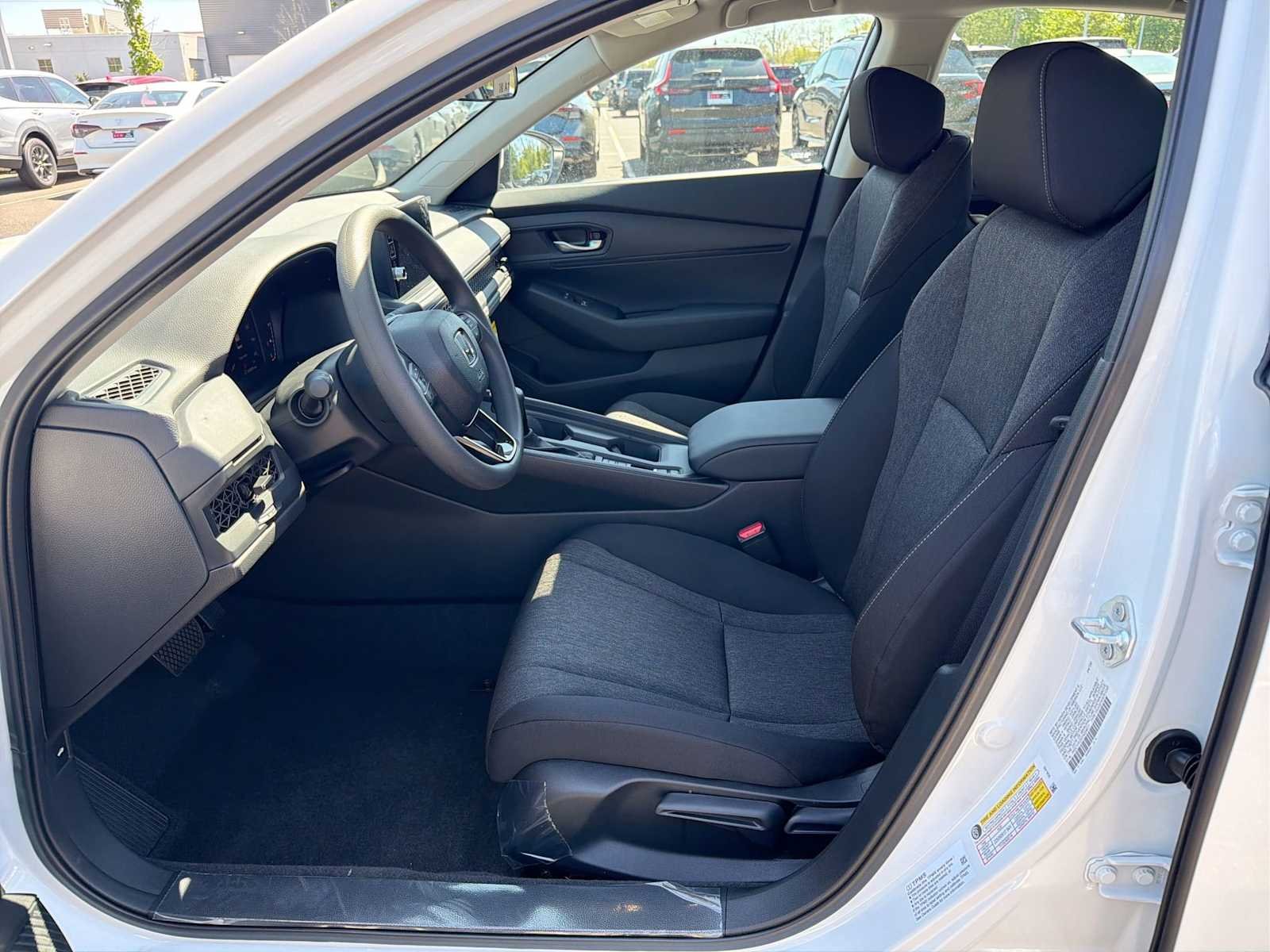 New 2026 Platinum White Pearl Honda LX image 11
