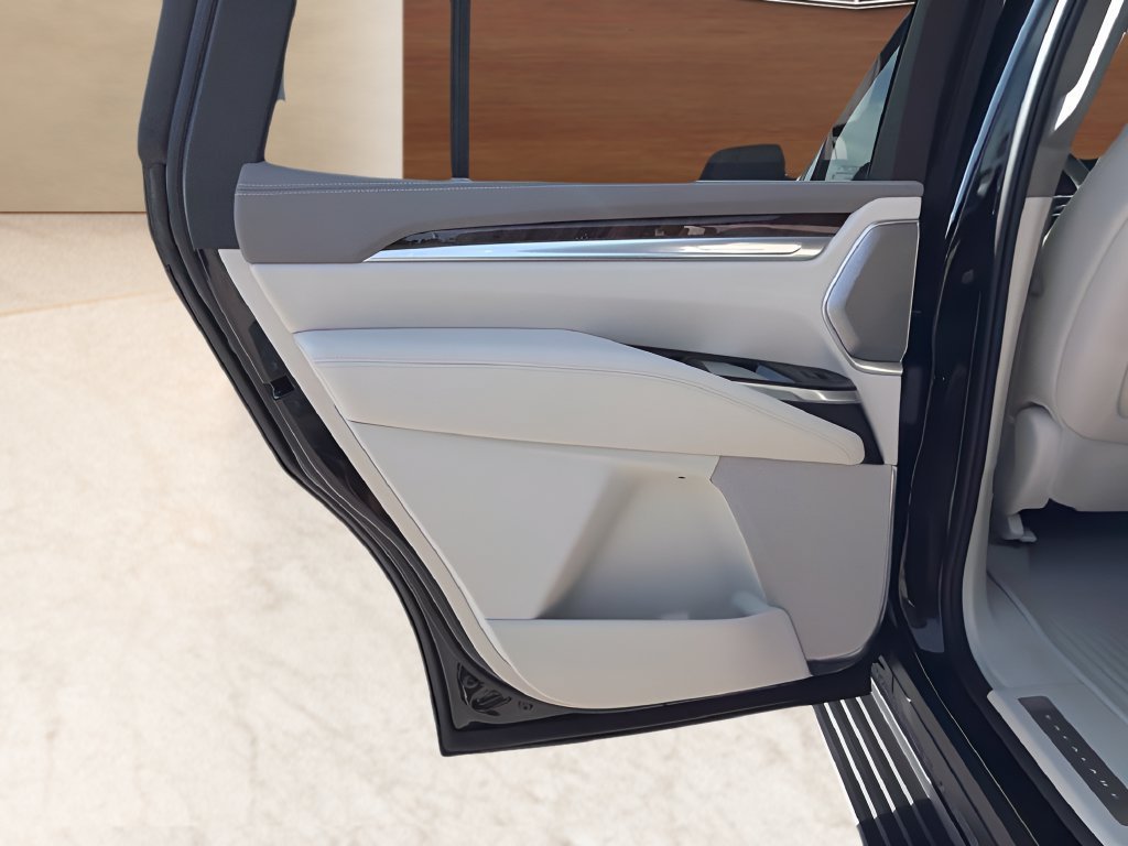 2026 Cadillac Escalade Platinum Sport - Photo 17