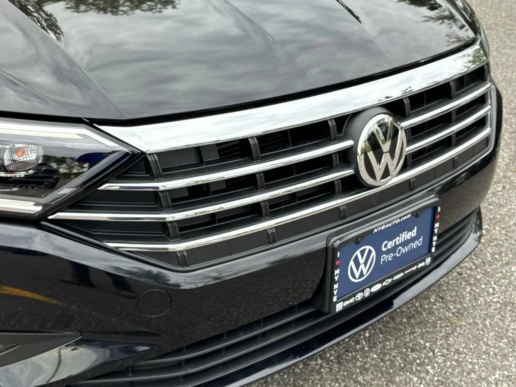 Used 2021 Black Volkswagen SEL Premium image 45