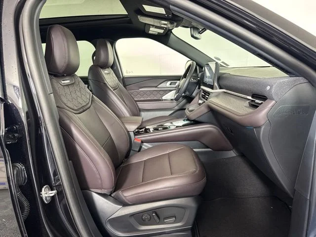 New 2026 Agate Black Metallic Ford Platinum image 4
