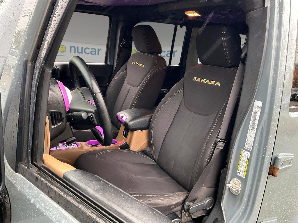 Used 2015 Anvil Clear Coat Jeep Unlimited Sahara image 9