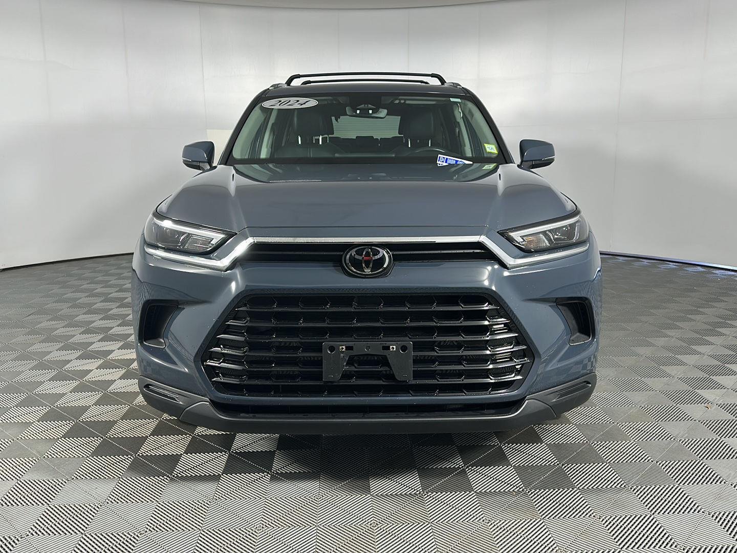 Used 2024 Storm Cloud Toyota XLE image 6