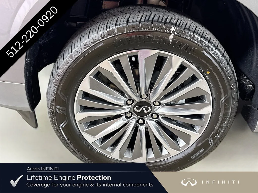 New 2027 Silver INFINITI LUXE image 44
