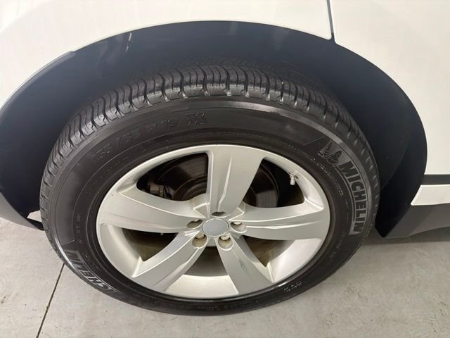 Used 2019 Fuji White Land Rover S image 17