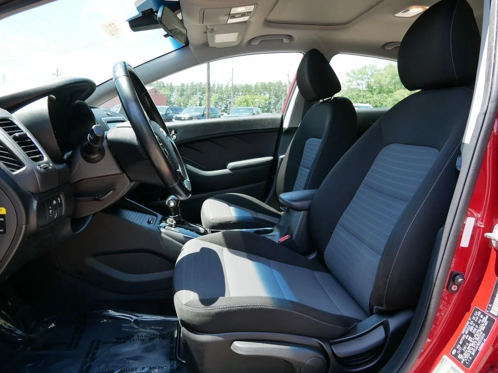 Certified Used 2018 Red Kia S image 14