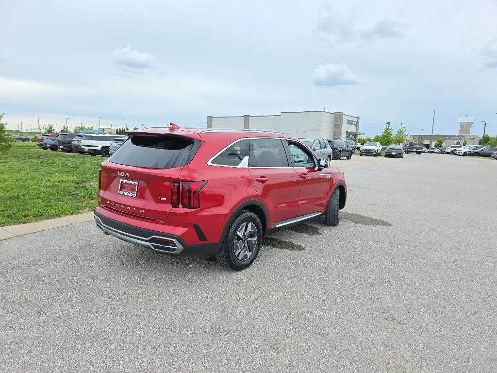 Used 2022 Kia Sorento EX Hybrid with VIN KNDRH4LG0N5066509 for sale in Kansas City