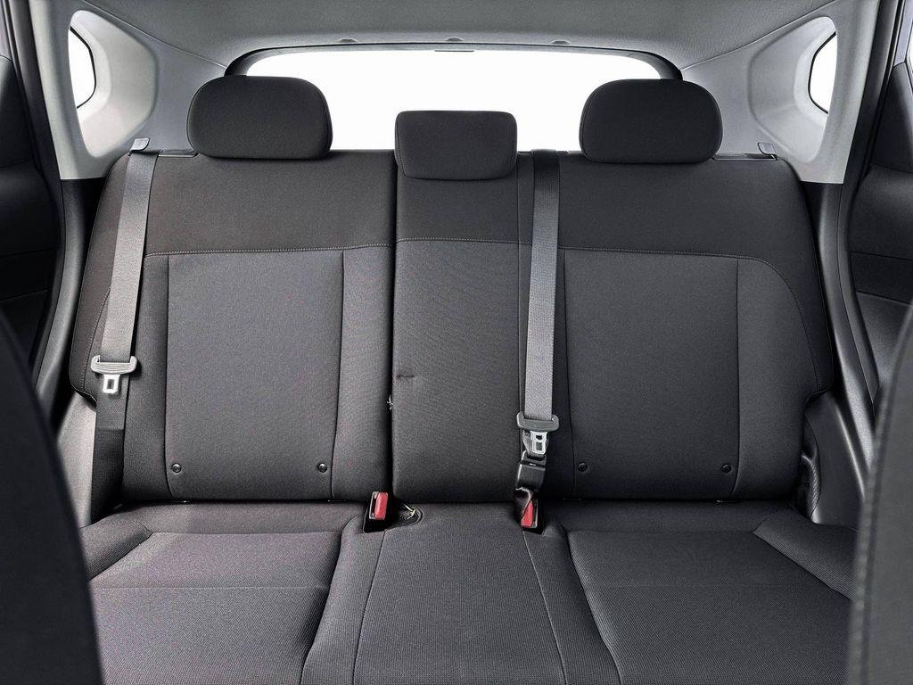 2026 Hyundai Kona SE - Photo 16