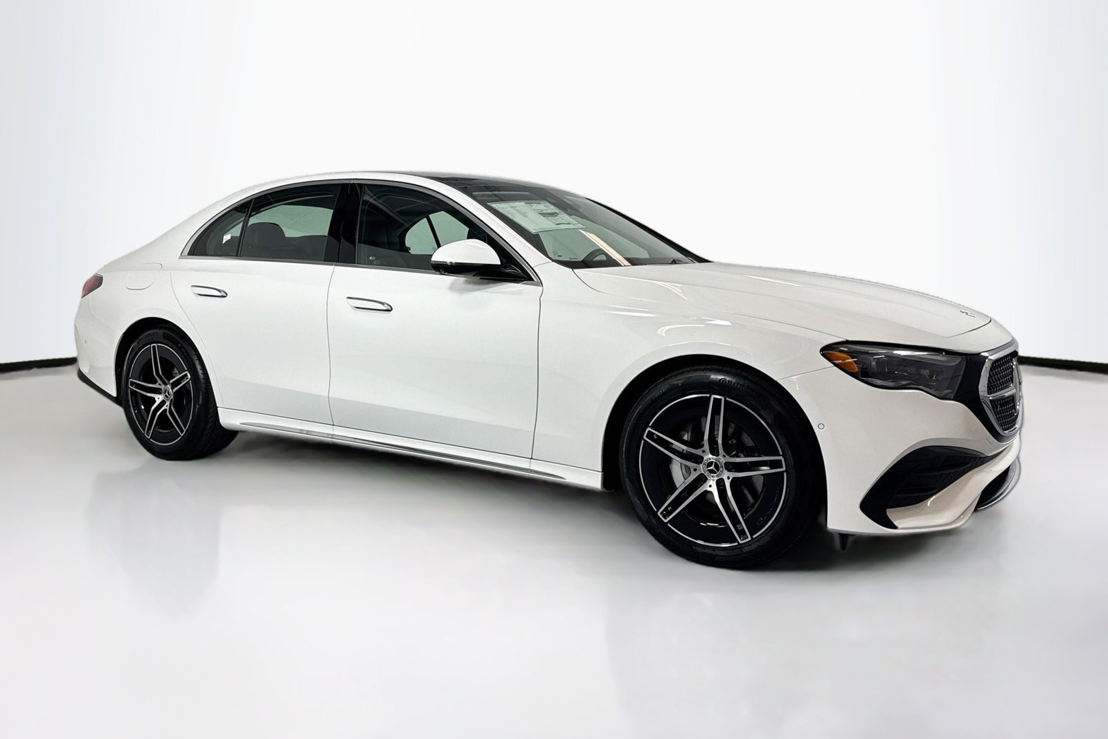 New 2026 Polar White Mercedes-Benz E 350 image 3