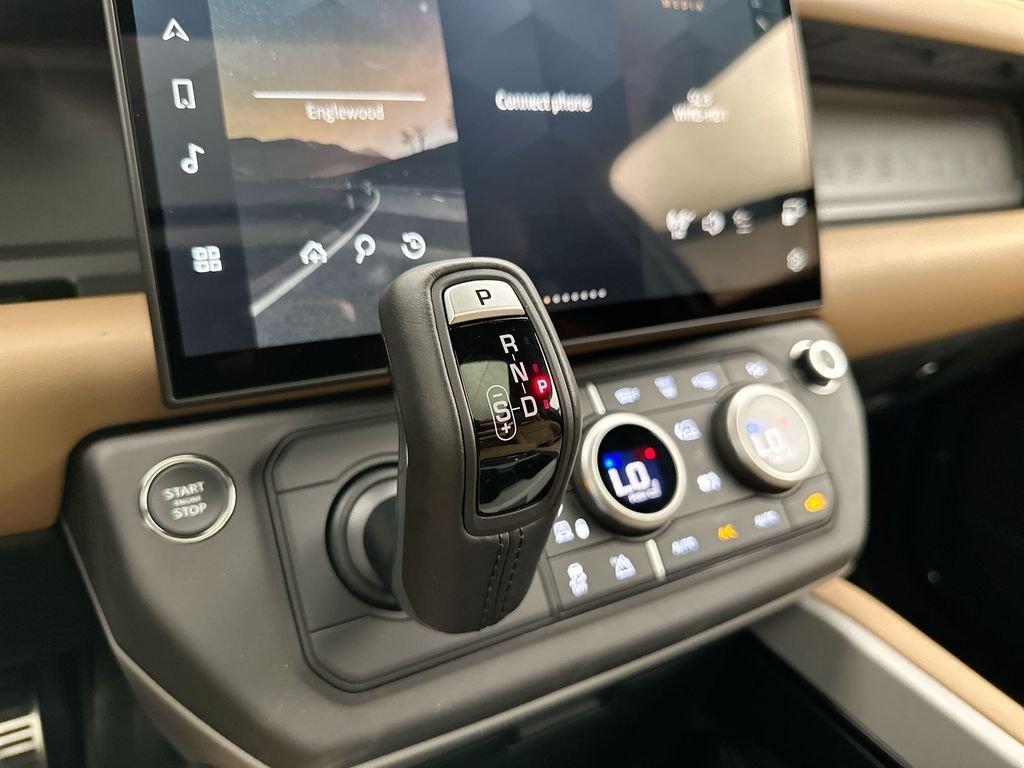 New 2026 Carpathian Grey Prem Met Land Rover V8 image 11