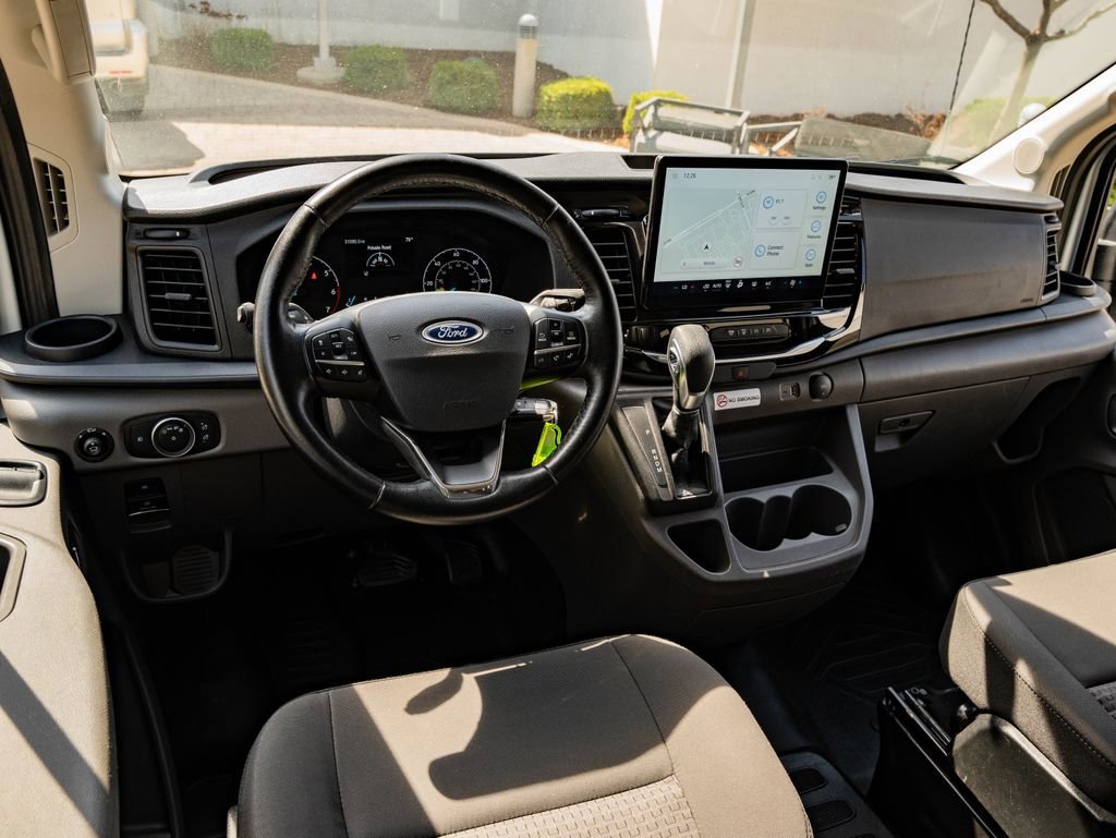 Used 2024 Oxford White Ford XLT image 4