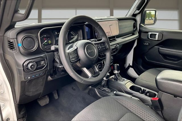 Used 2024 White Jeep Rubicon 4xe image 14