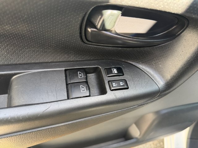 Used 2020 White Nissan SV image 25