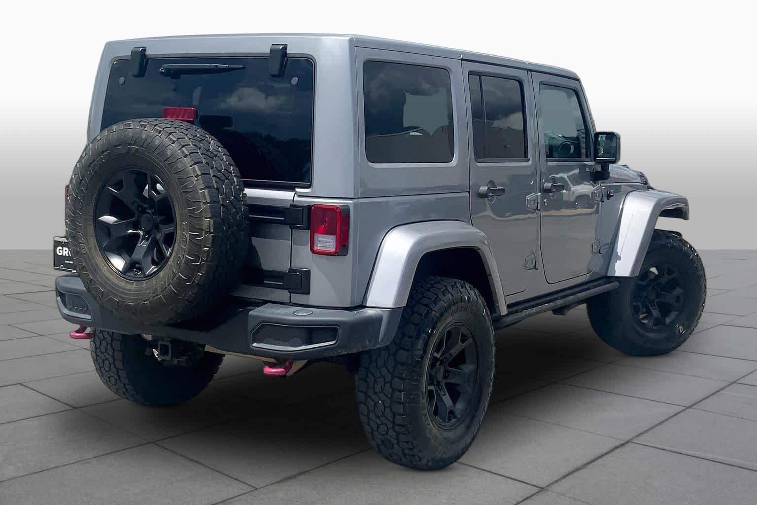 Used 2014 Billet Clearcoat Metallic Jeep Rubicon X image 13