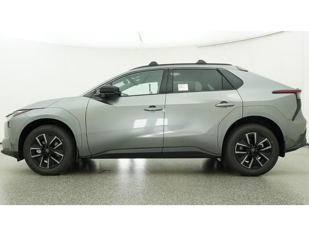 New 2026 Heavy Metal Toyota XLE image 19