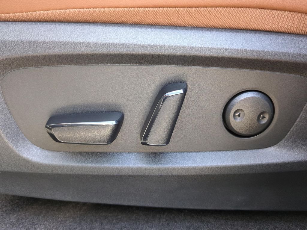 New 2026 Boulder Gray Pearl Nissan Platinum image 16