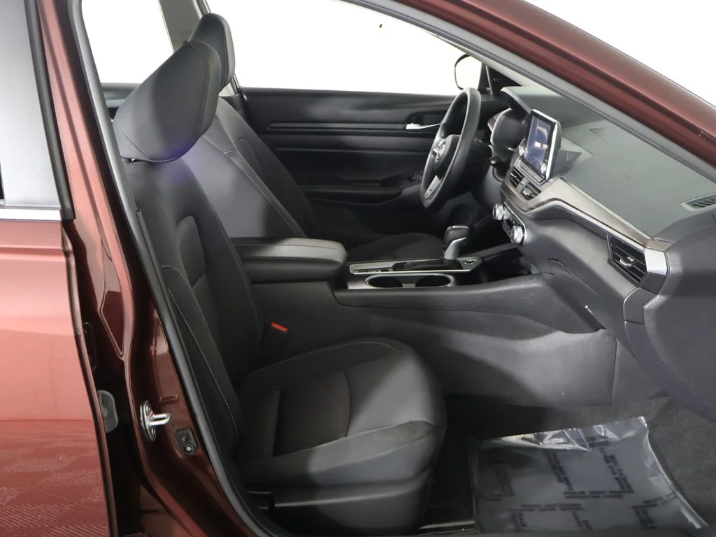 Used 2024 Red Nissan 2.5 SV image 22