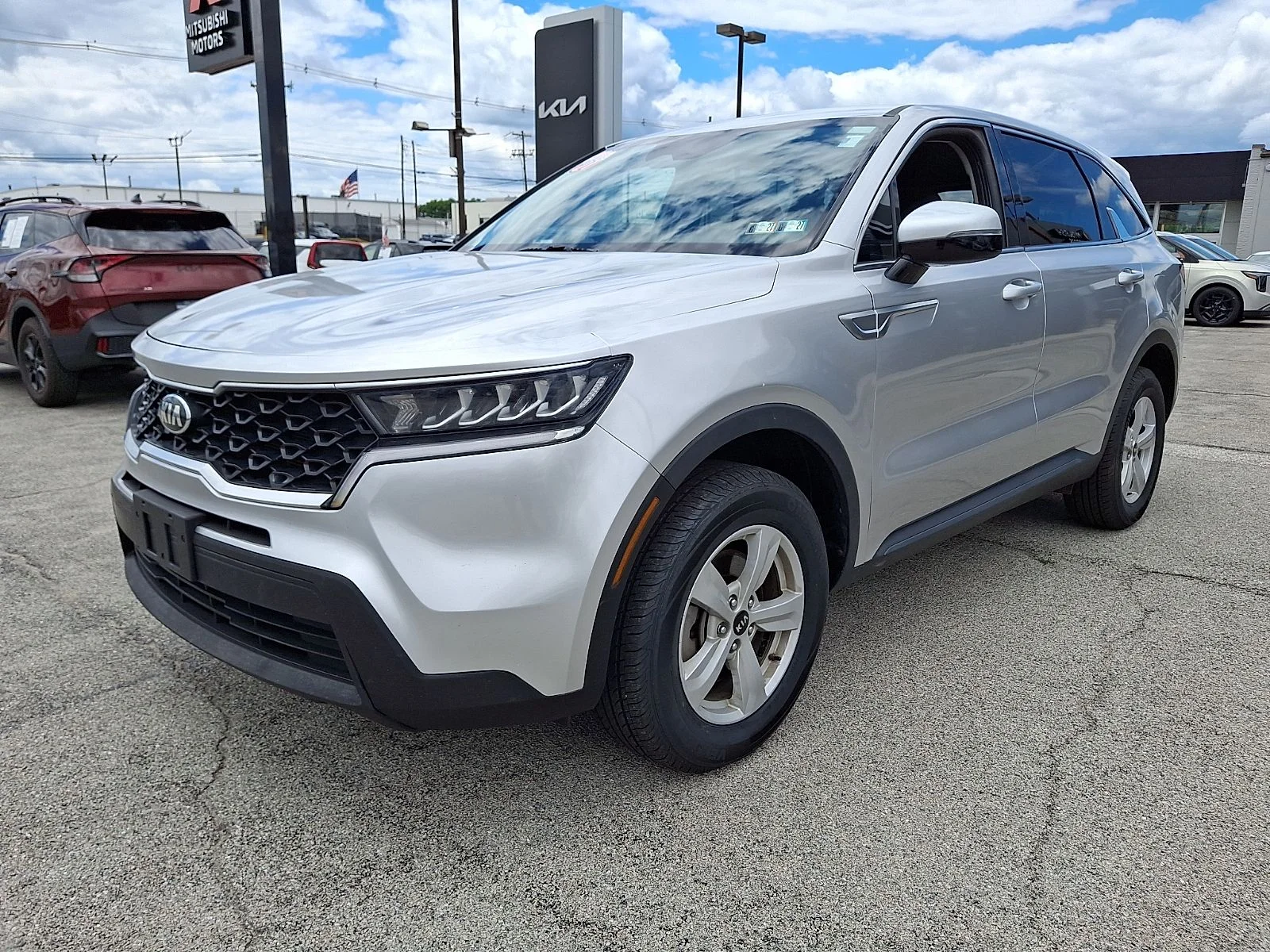 Used 2021 Silver Kia LX image 3