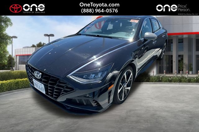 Used 2023 Blue Hyundai SEL Plus image 1