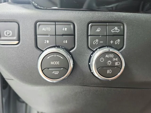 New 2026 Silver GMC SLT image 27